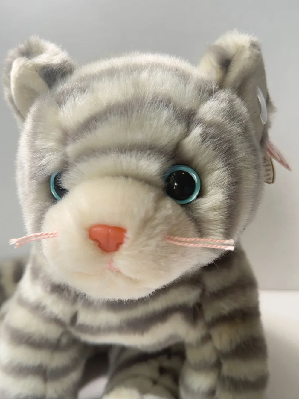 Ty Beanie Buddy Silver the Grey Tabby Cat 1999 – Mint Tags, Excellent Condition